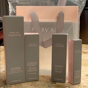 Mary Kay 3D Timewise Sets